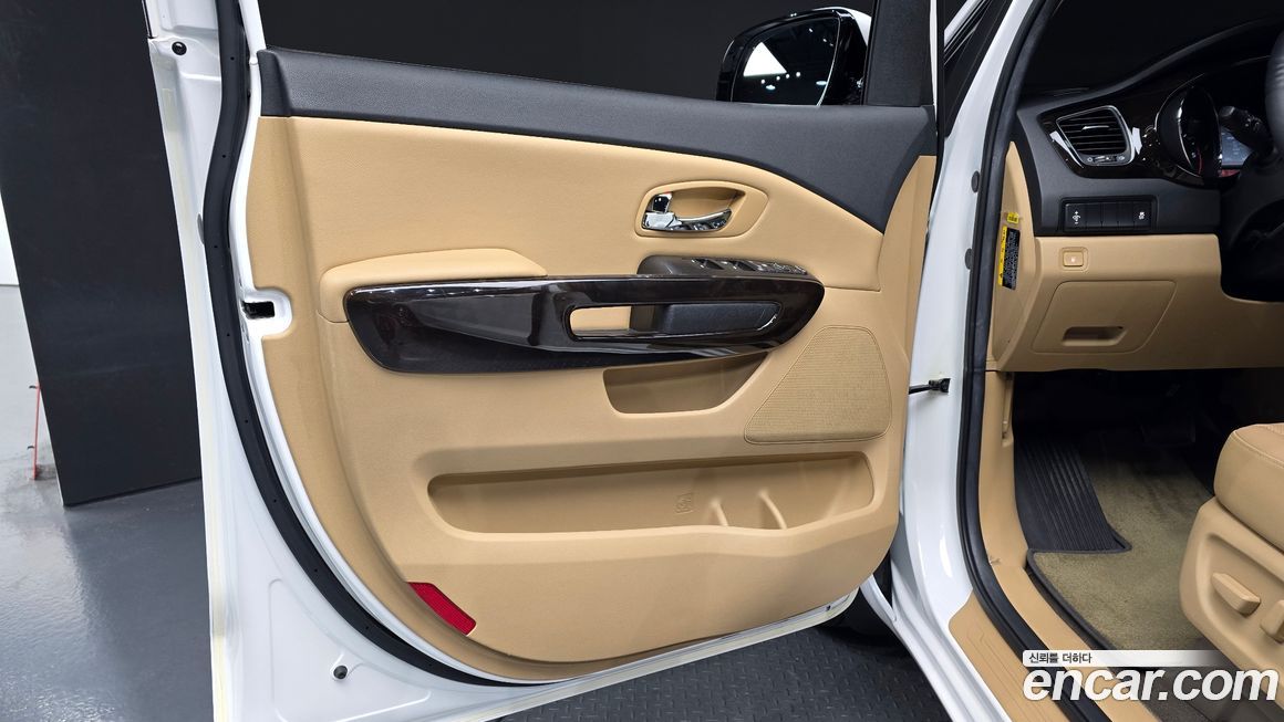 Kia Canival 2019