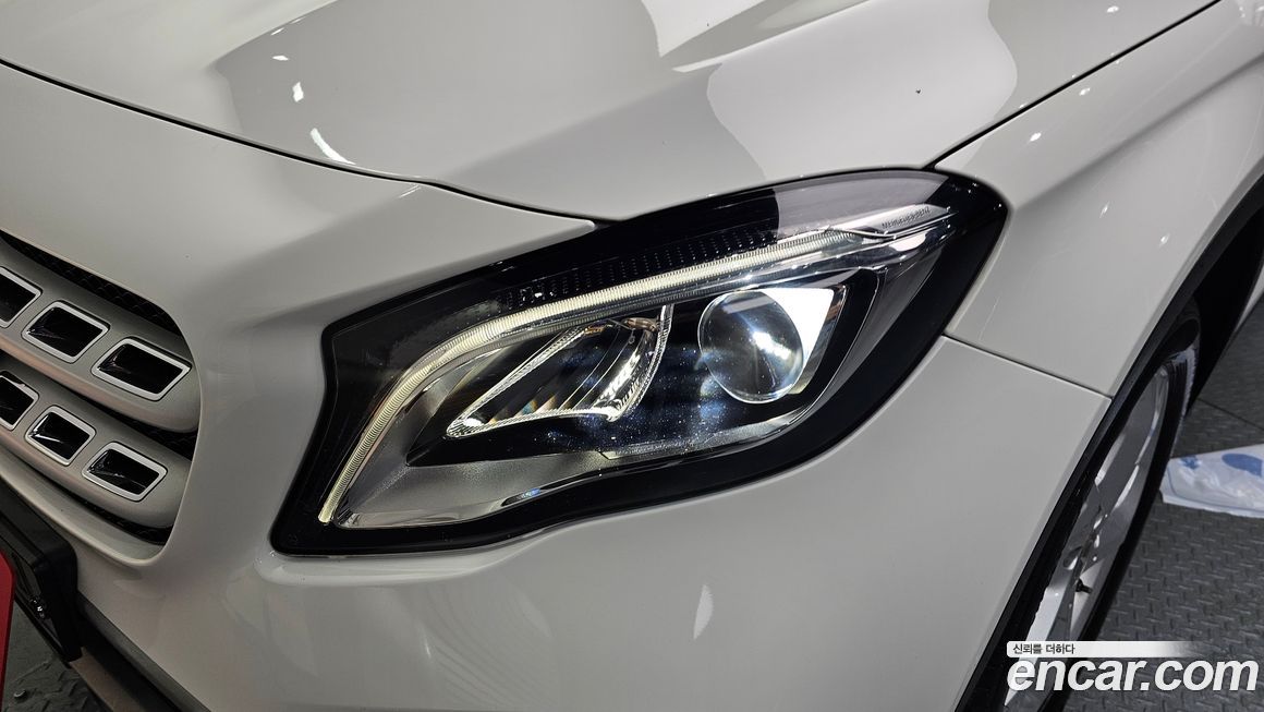 Mercedes-Benz GLA-Class 2018