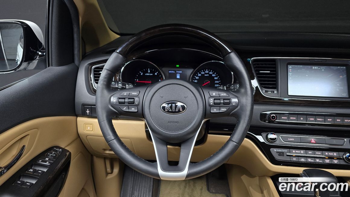 Kia Canival 2019