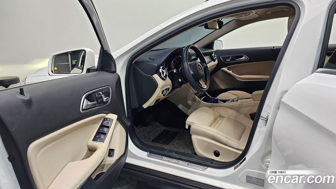 Mercedes-Benz GLA-Class 2018