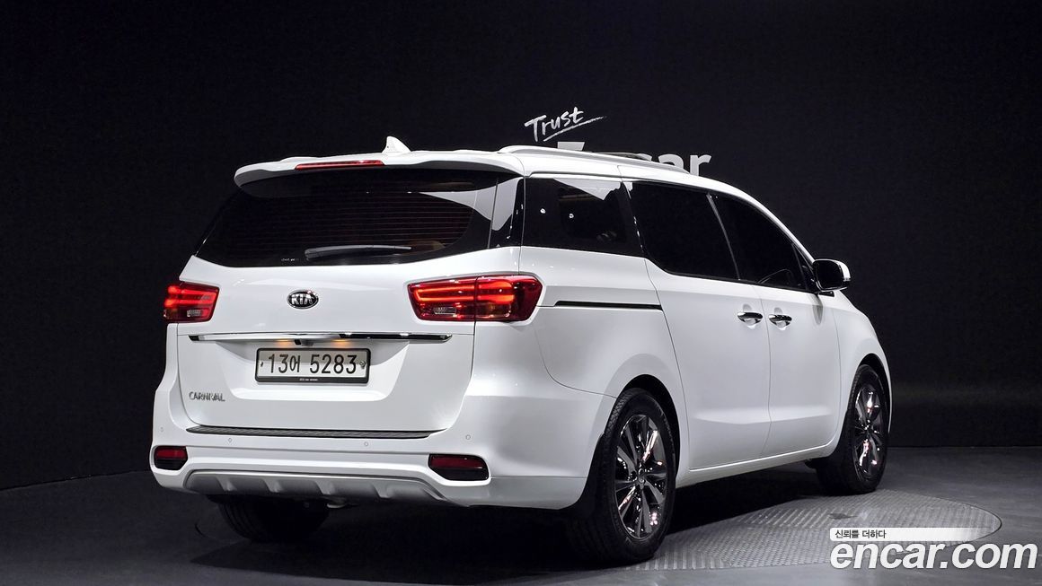 Kia Canival 2019
