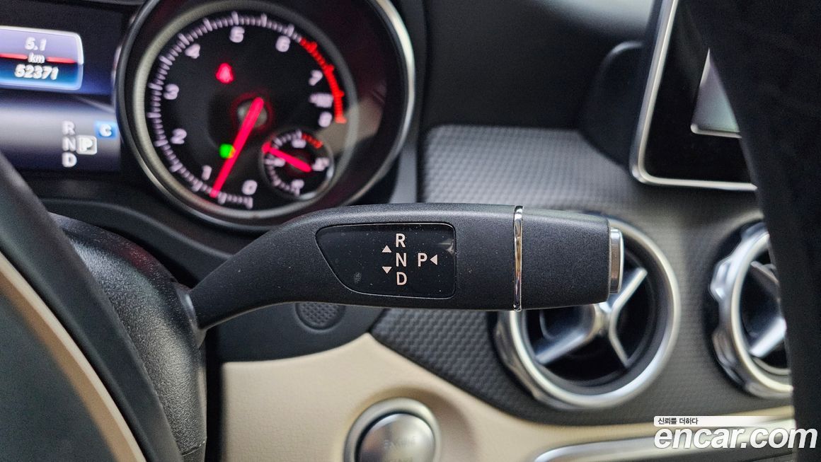 Mercedes-Benz GLA-Class 2018