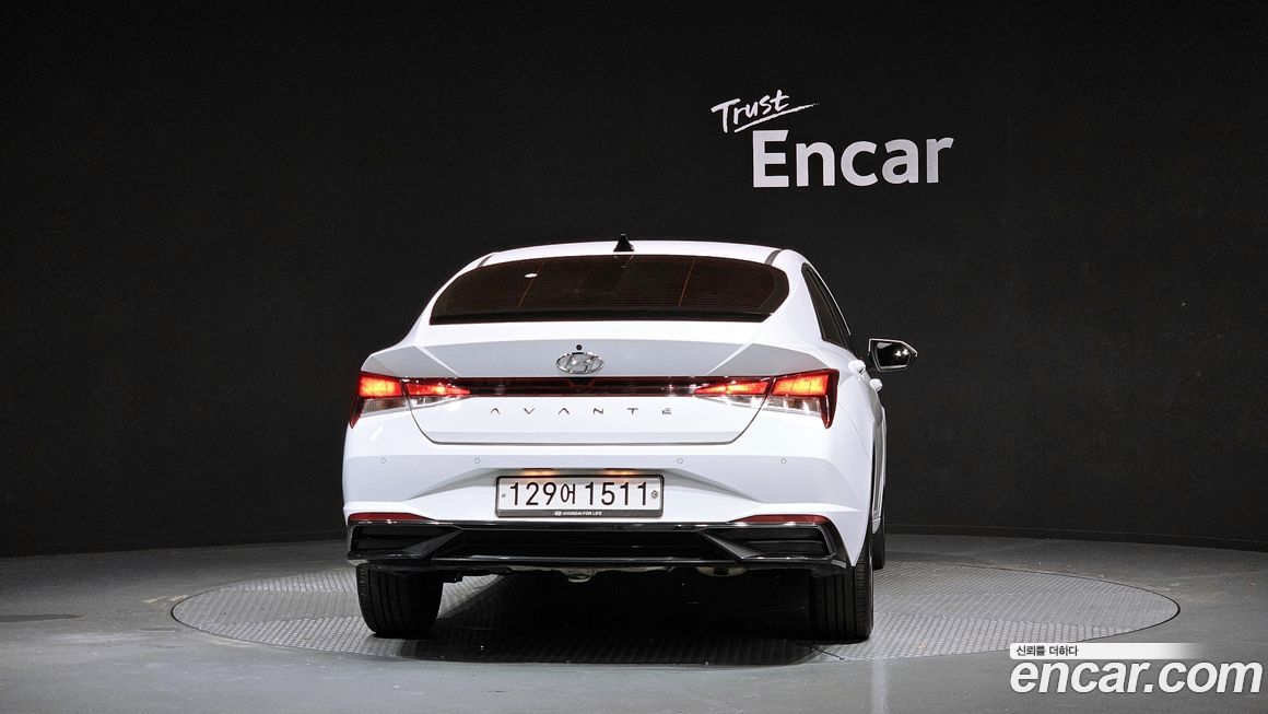 Hyundai AVANTE 2021