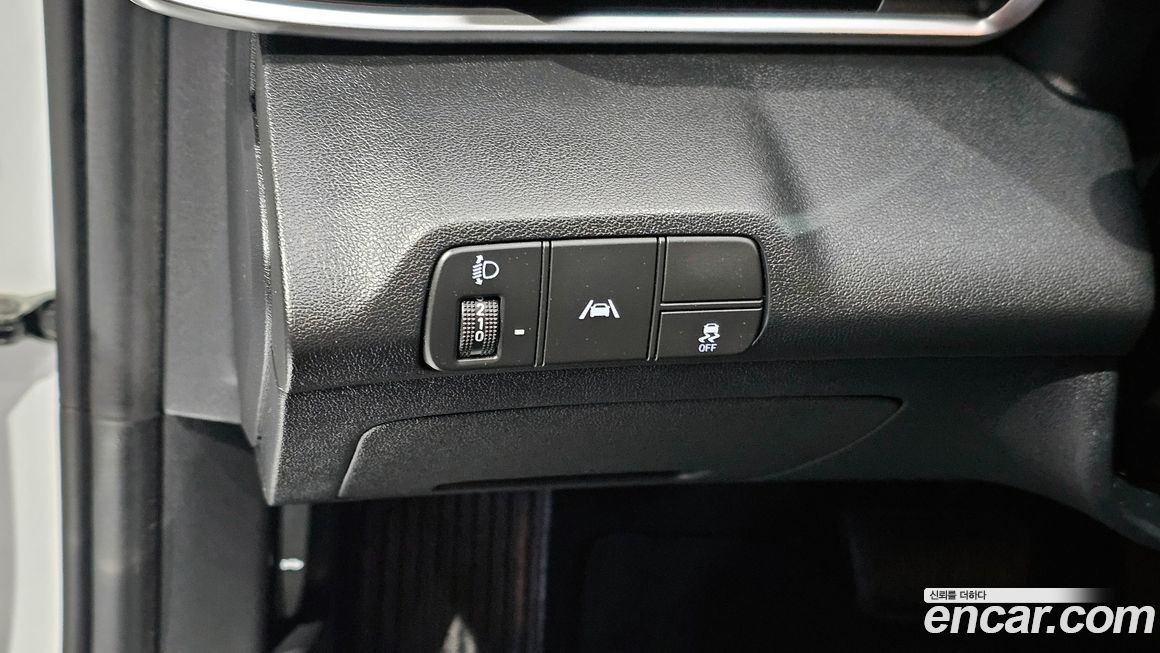 Hyundai AVANTE 2021