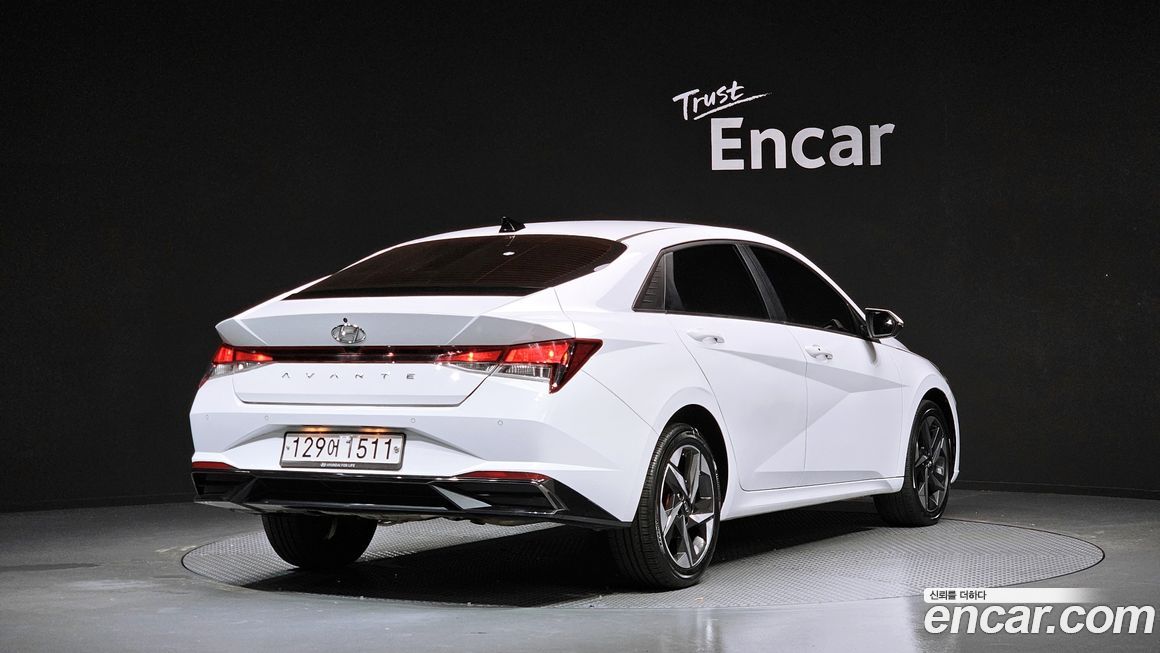Hyundai AVANTE 2021