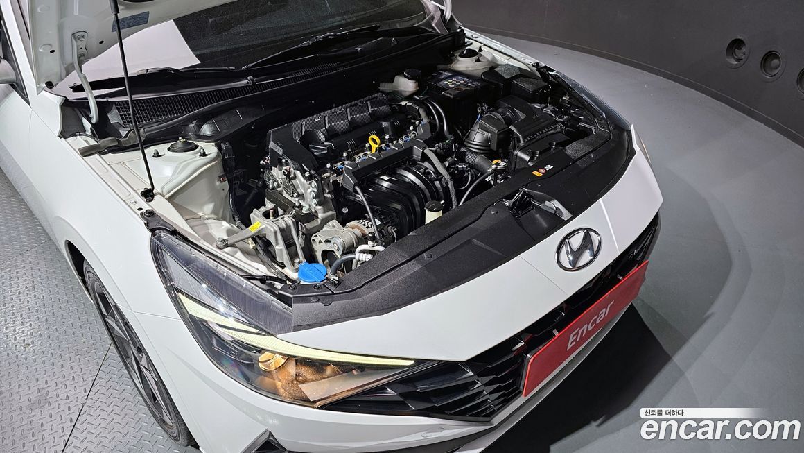 Hyundai AVANTE 2021
