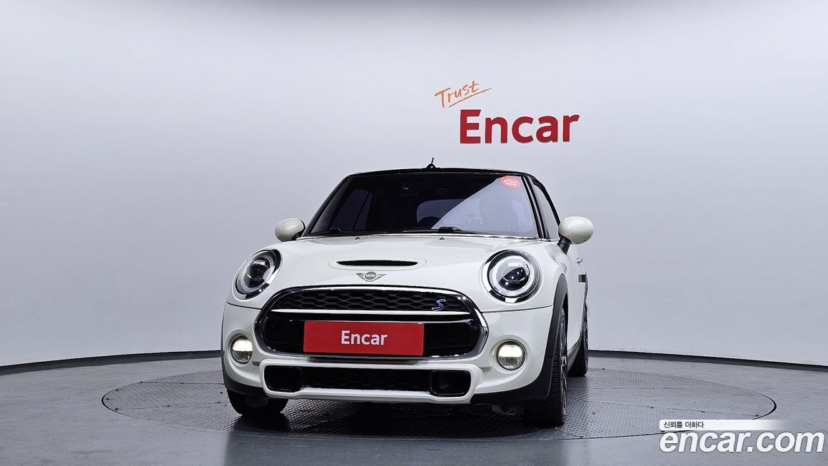 Mini Cooper Convertible 2019
