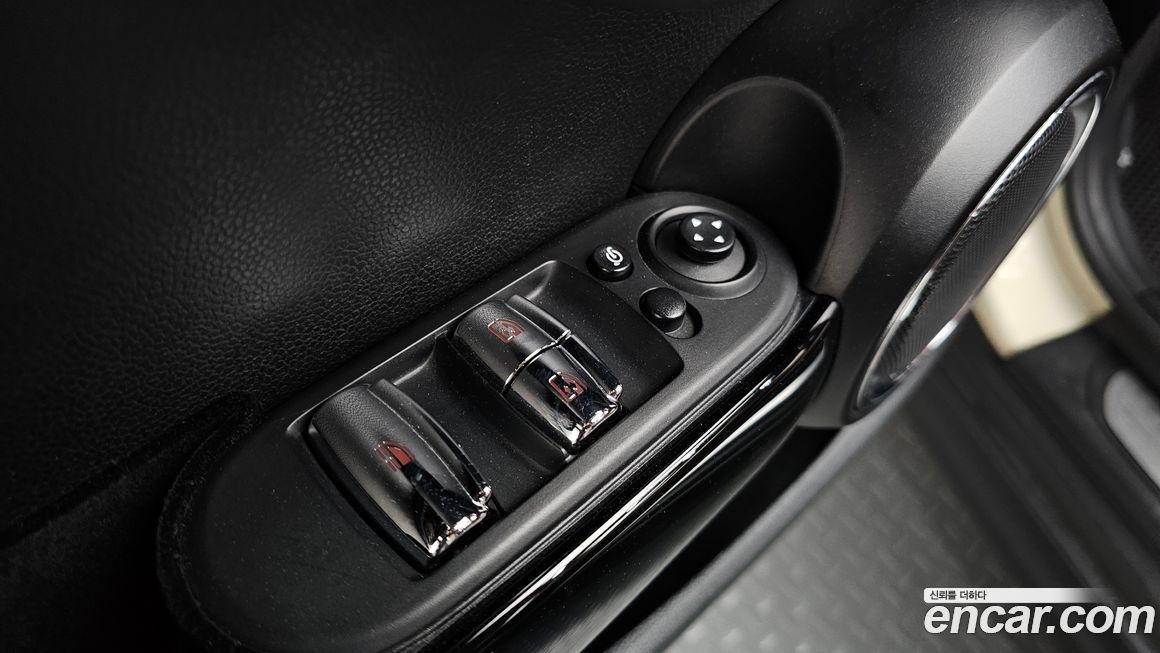 Mini Cooper Convertible 2019