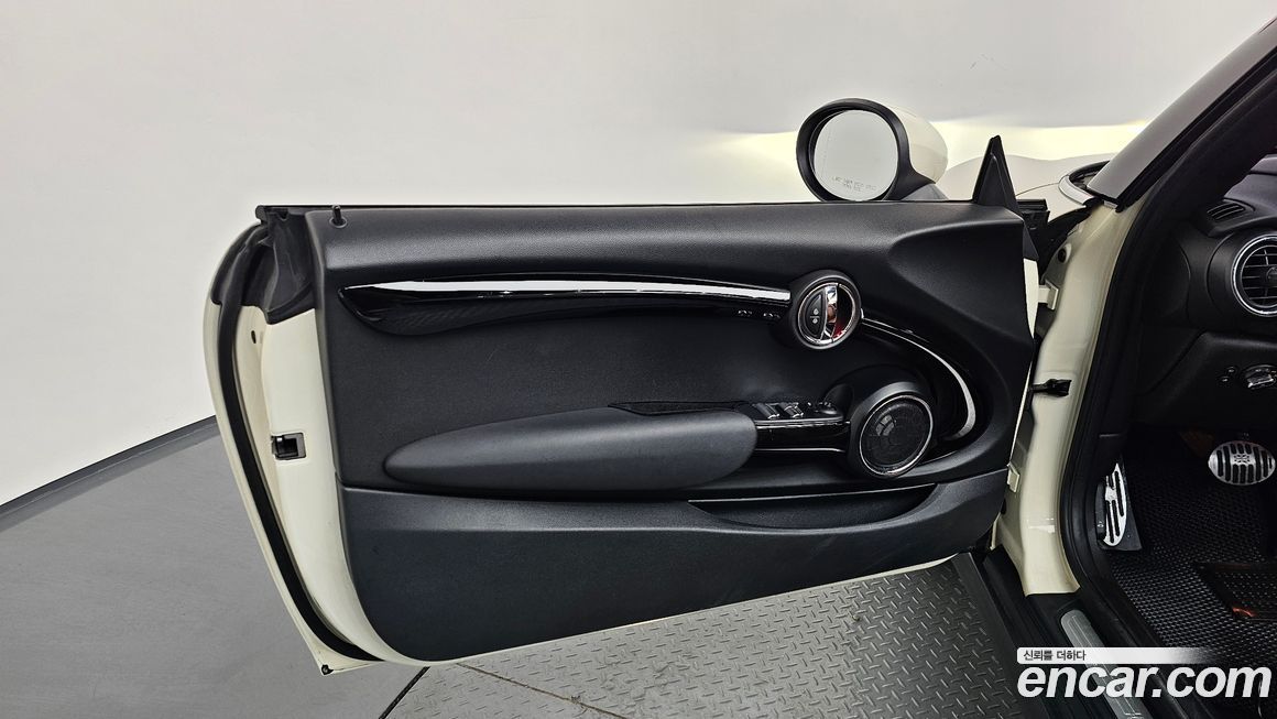 Mini Cooper Convertible 2019