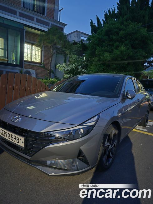 Hyundai AVANTE 2021