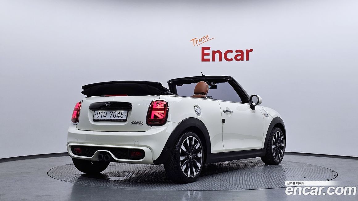 Mini Cooper Convertible 2019