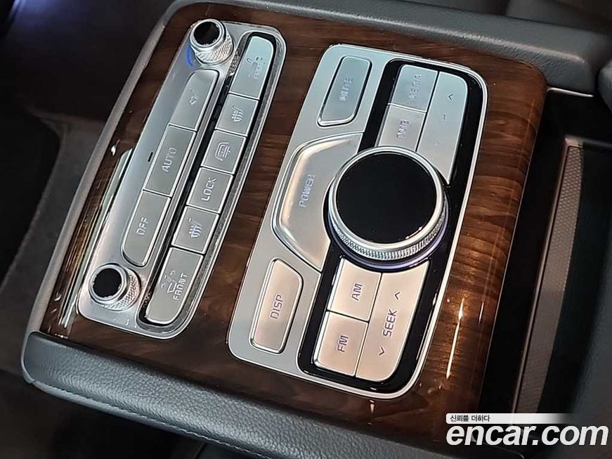 Kia K9 2019