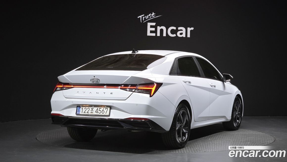 Hyundai AVANTE 2022