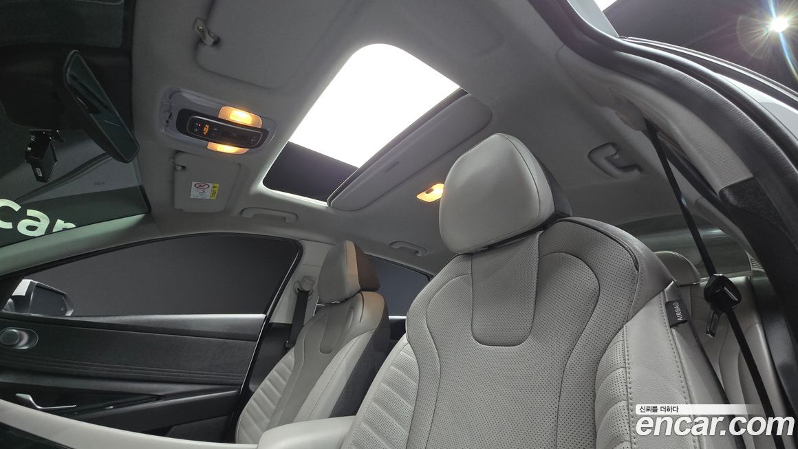Hyundai AVANTE 2022