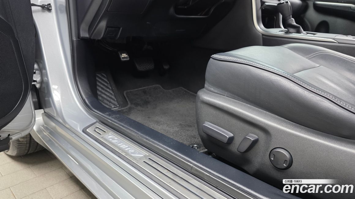 Toyota Camry 2015
