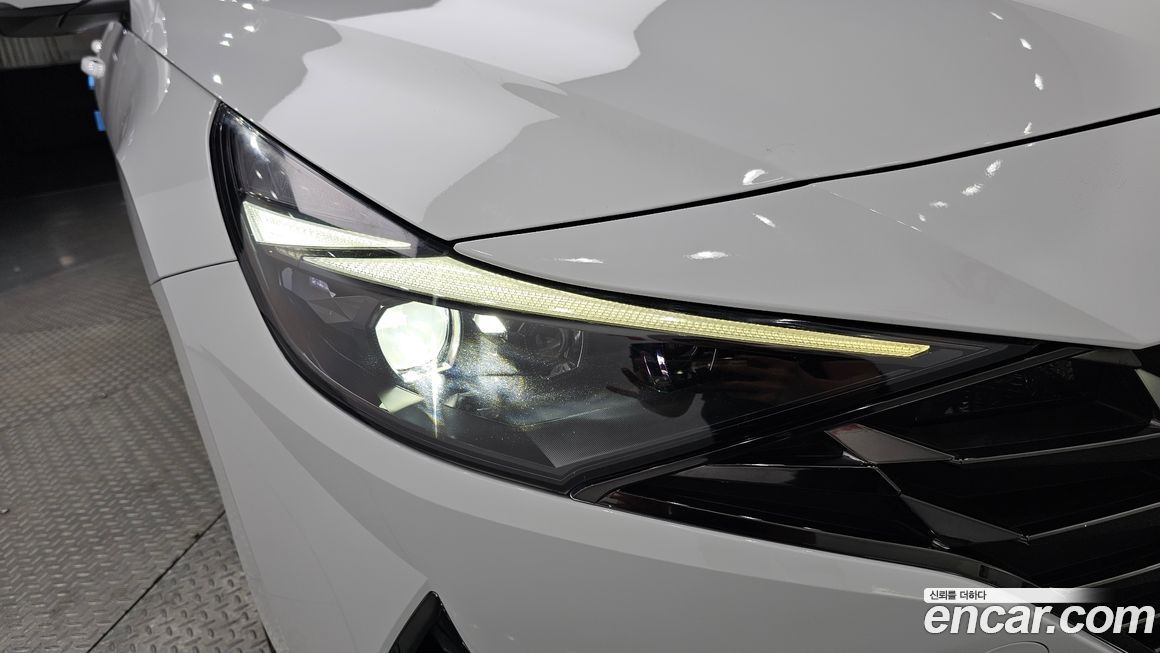Hyundai AVANTE 2023