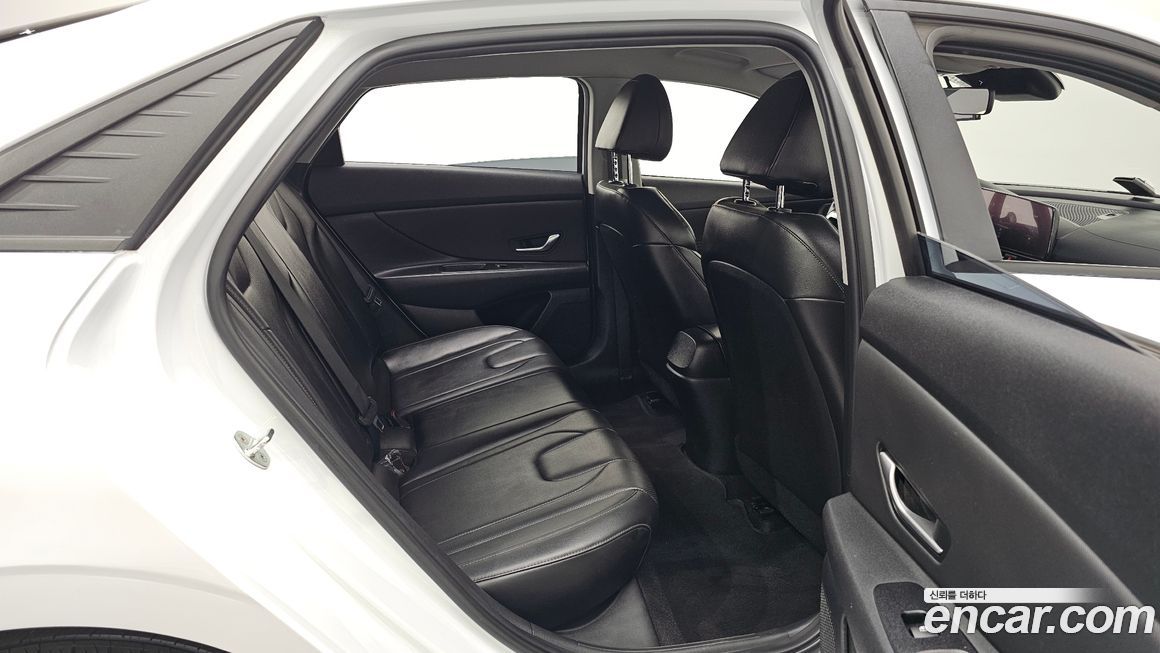 Hyundai AVANTE 2023