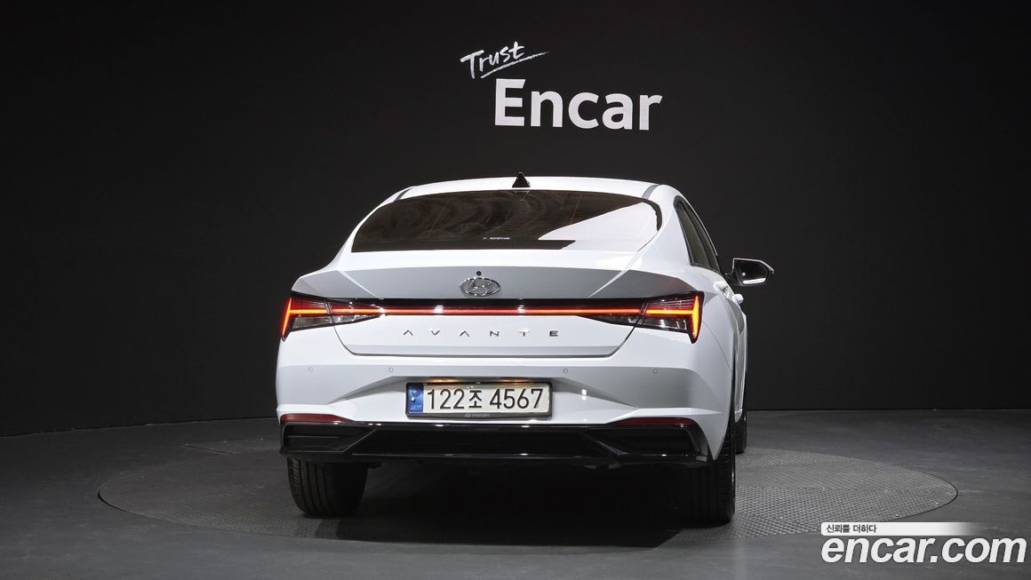 Hyundai AVANTE 2022