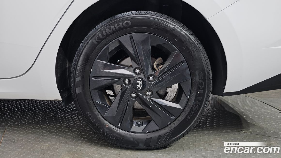 Hyundai AVANTE 2023