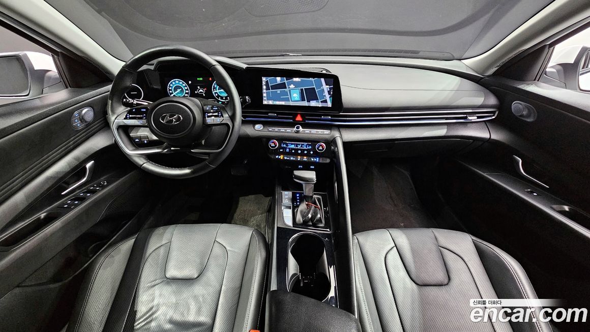 Hyundai AVANTE 2021