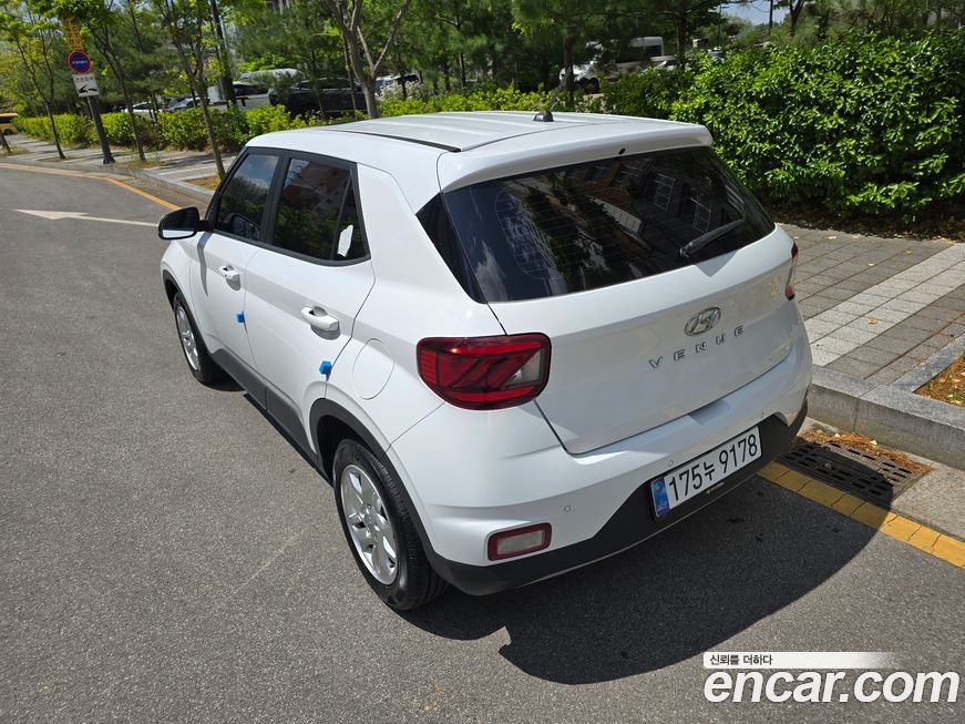 Hyundai Venue 2021