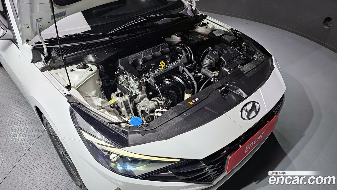 Hyundai AVANTE 2021