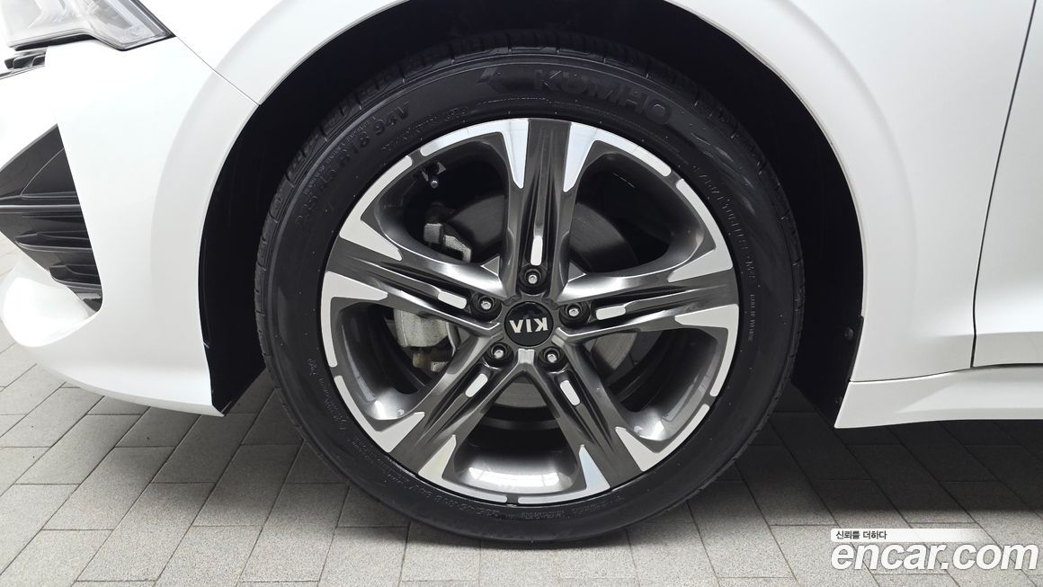 Kia K5 2021