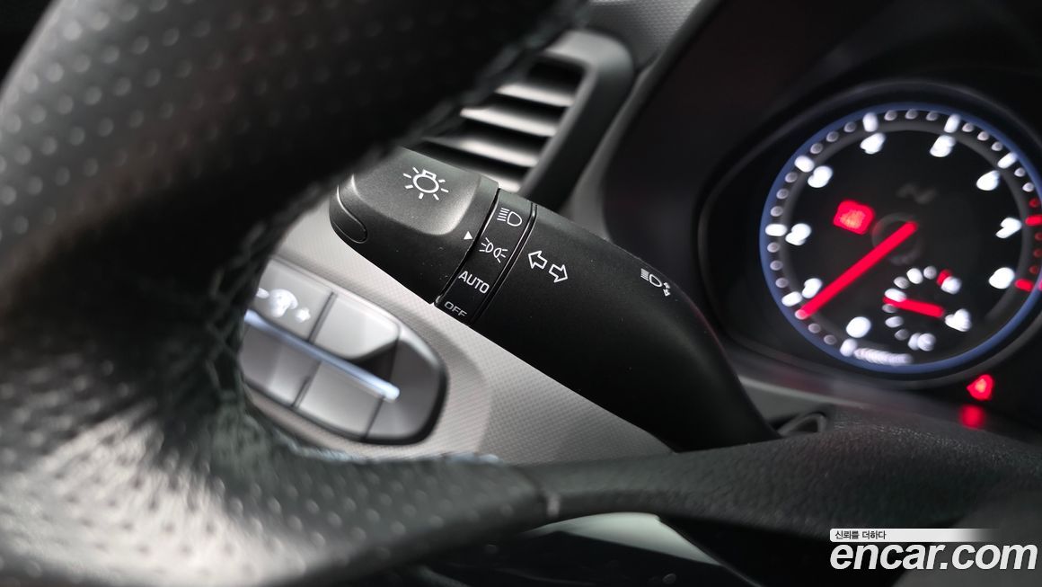 Hyundai Veloster 2020
