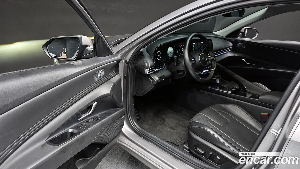 Hyundai AVANTE 2023