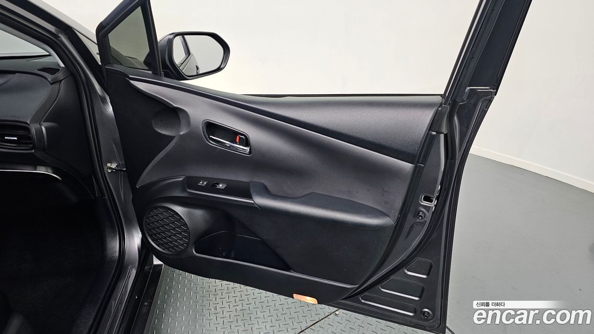 Toyota Prius 2017