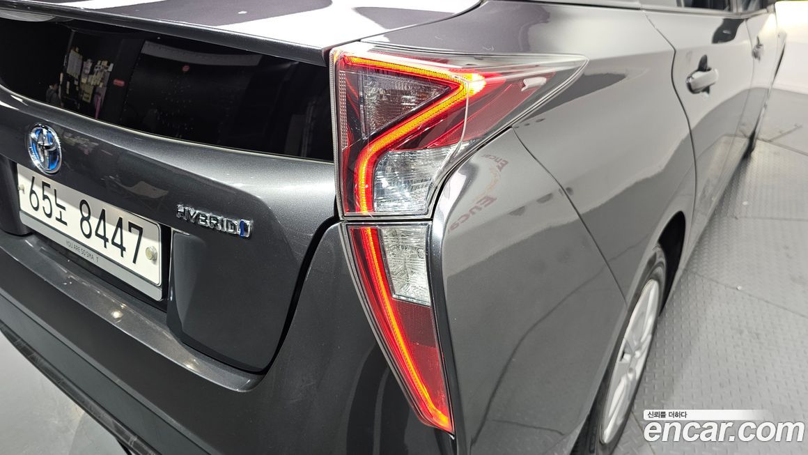 Toyota Prius 2017