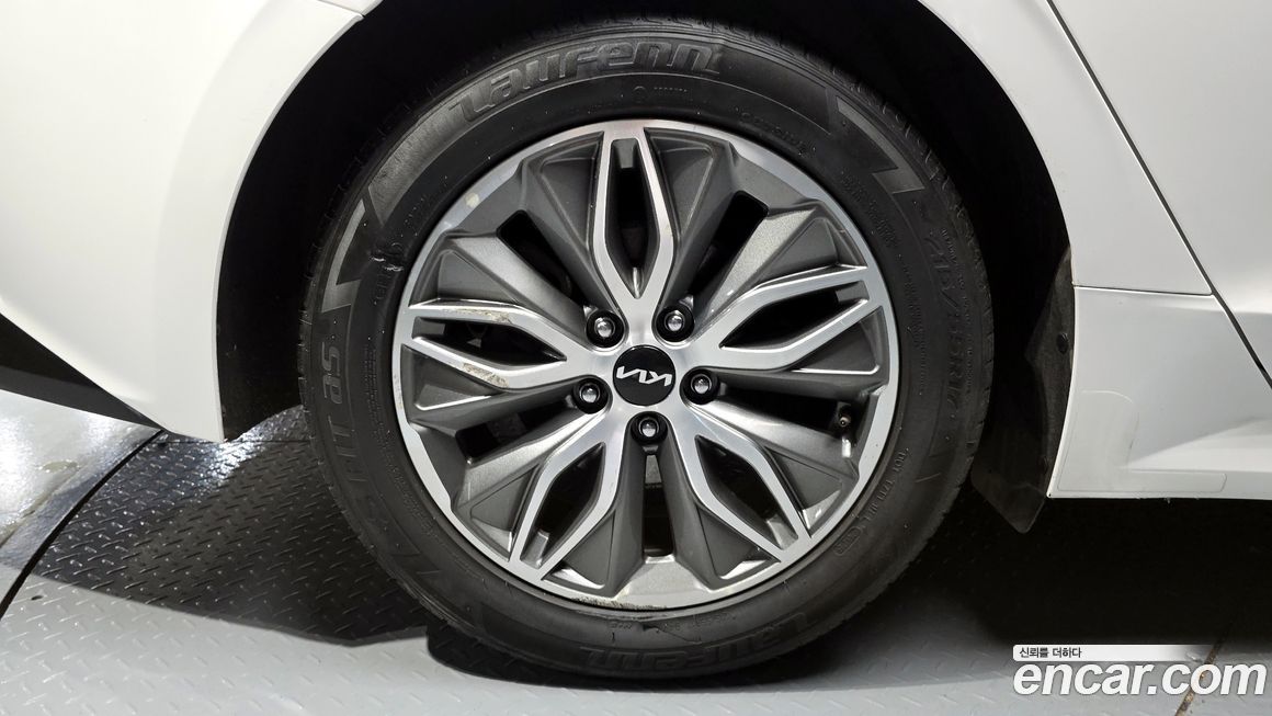 Kia K5 2023