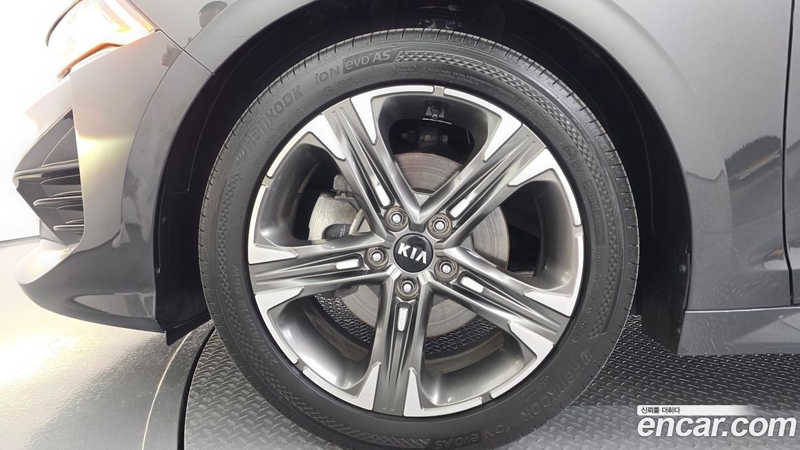 Kia K5 2021
