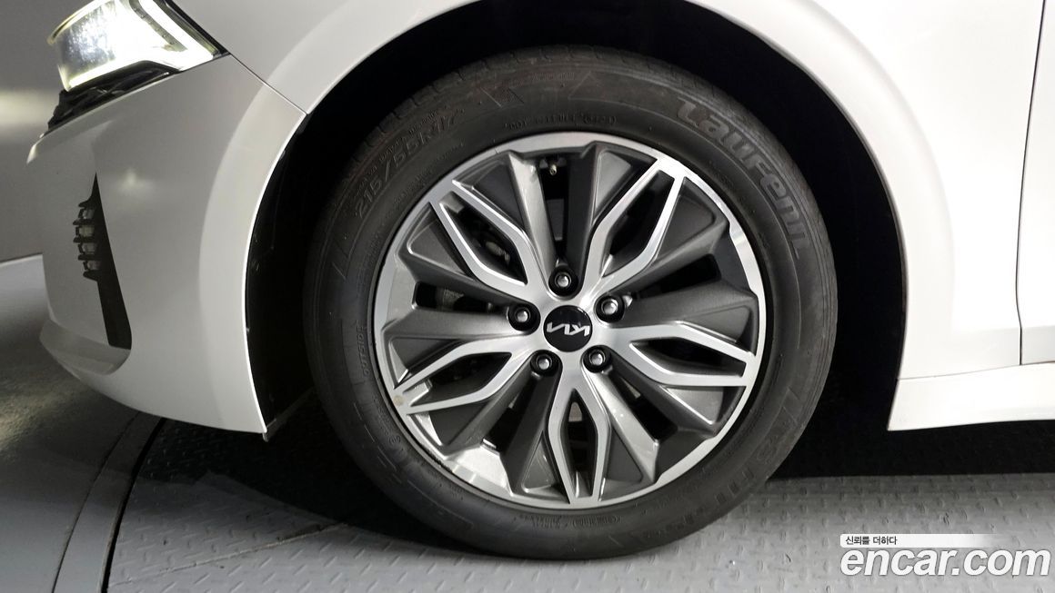 Kia K5 2023