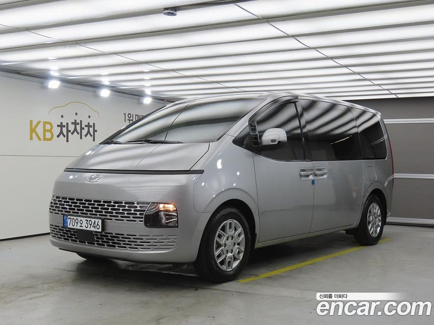 Hyundai Staria 2022