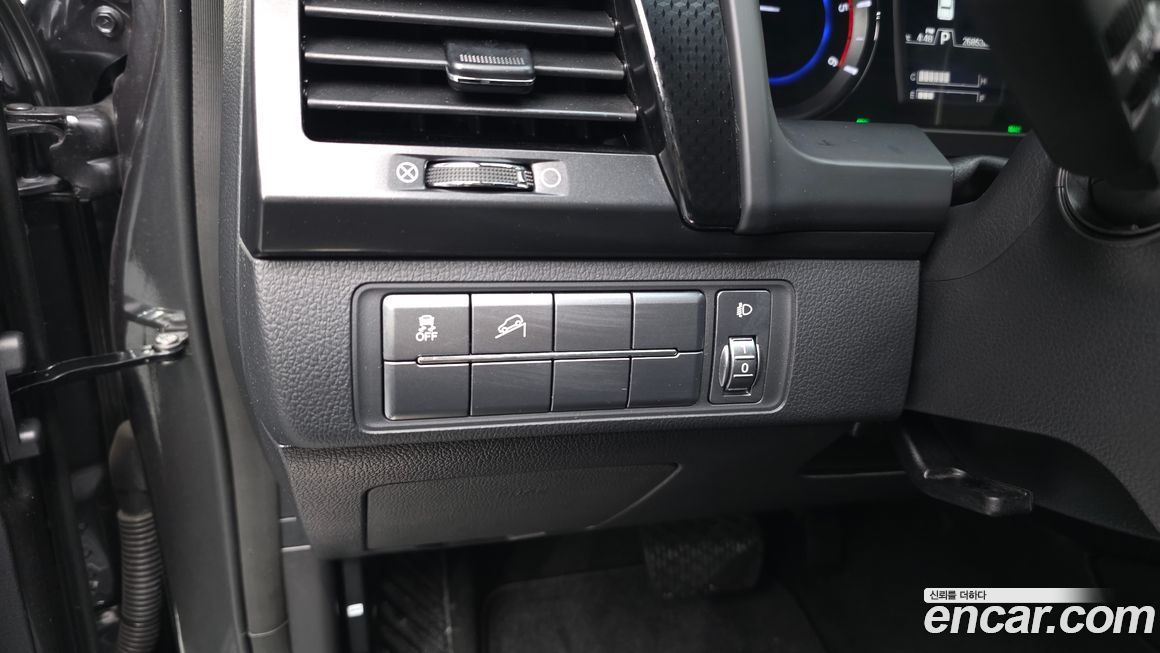 KG_Mobility_Ssangyong Rexton 2021