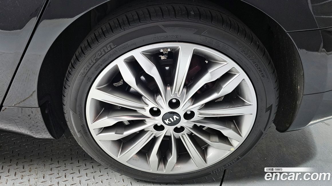 Kia K7 2020