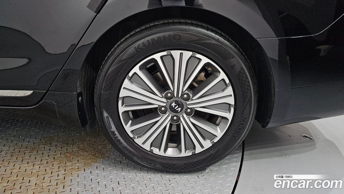 Kia K7 2021