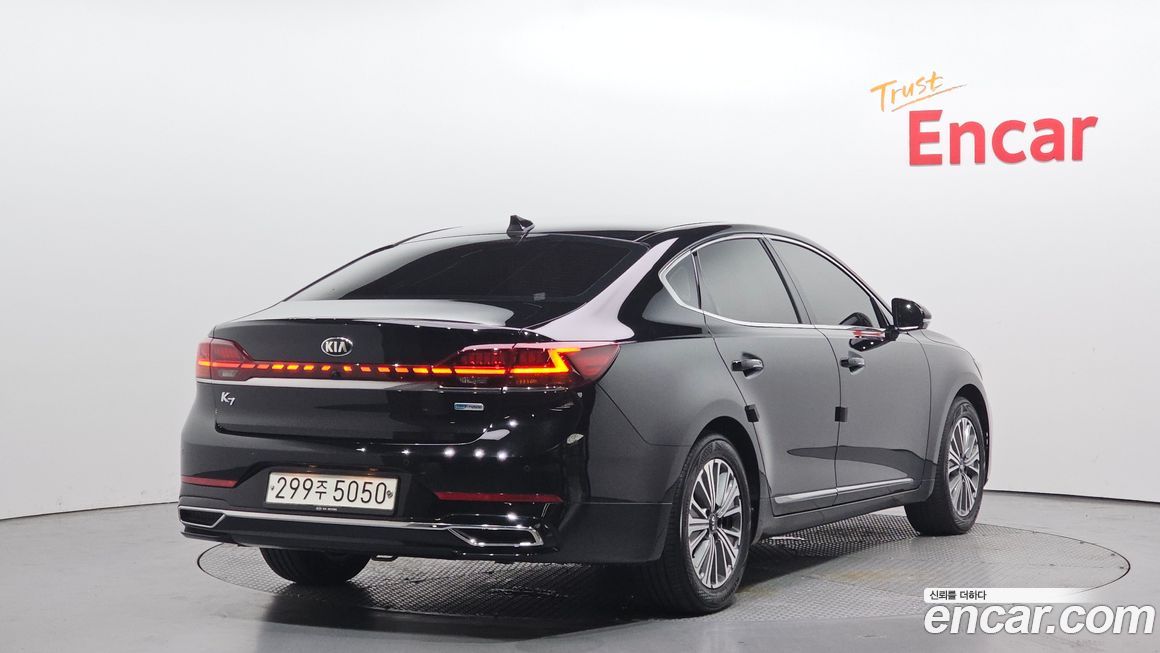 Kia K7 2021