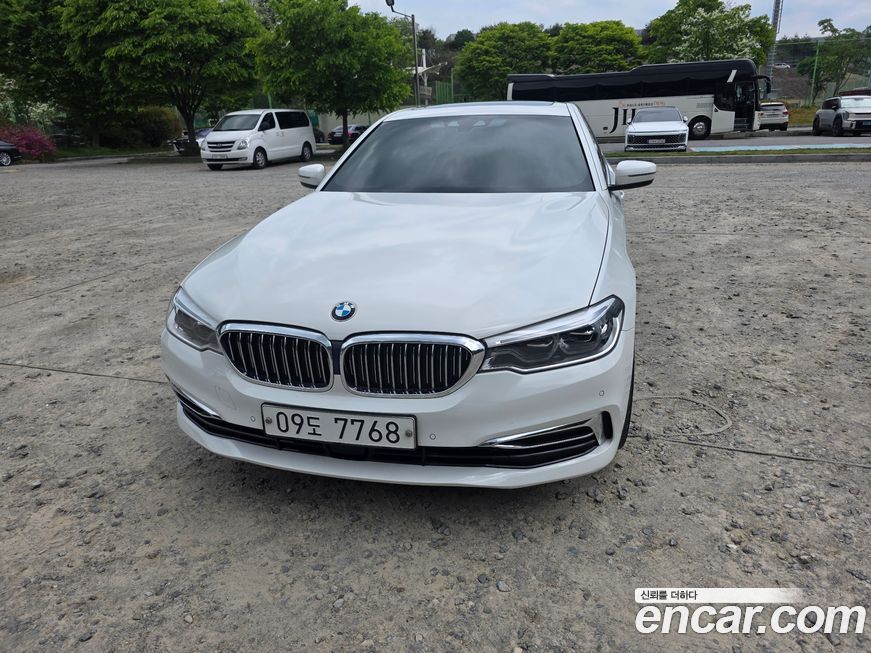 BMW 5-Series 2019