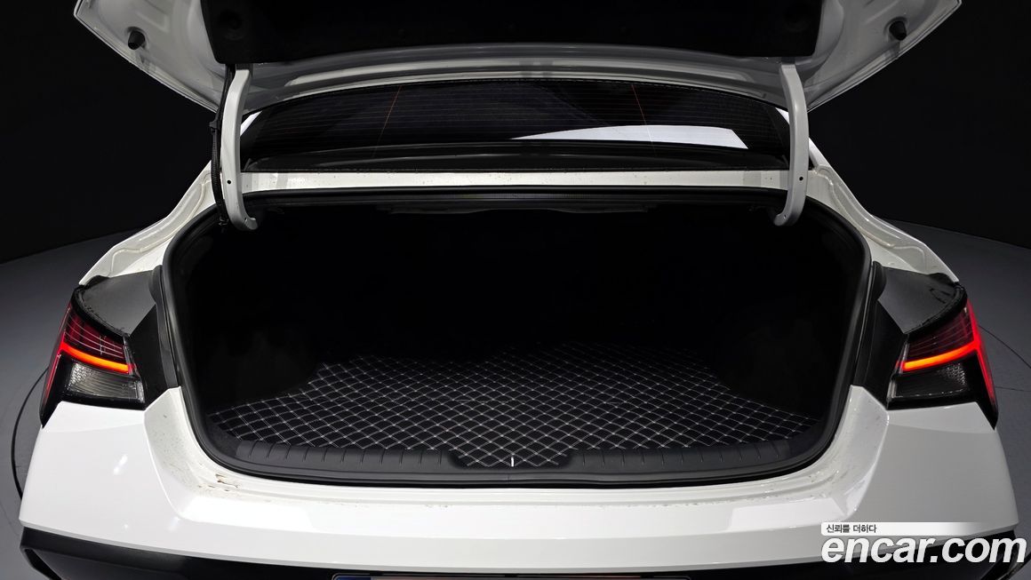 Hyundai AVANTE 2024
