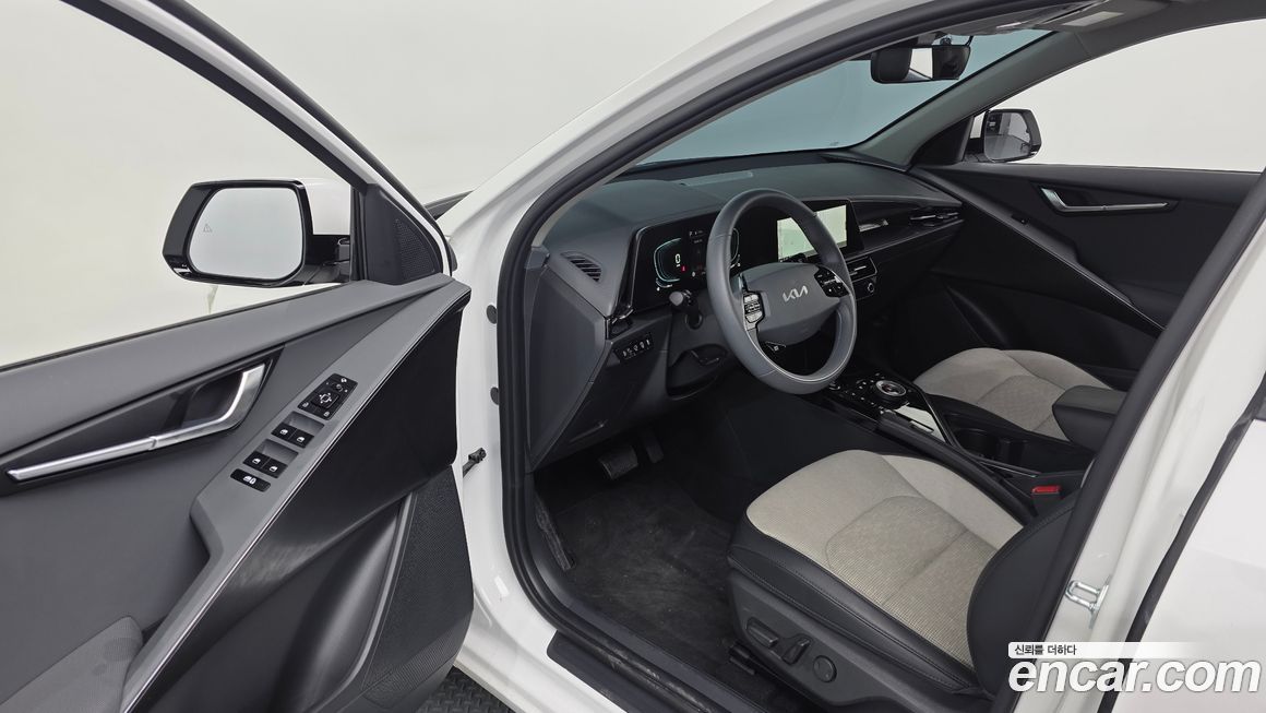 Kia Niro 2025