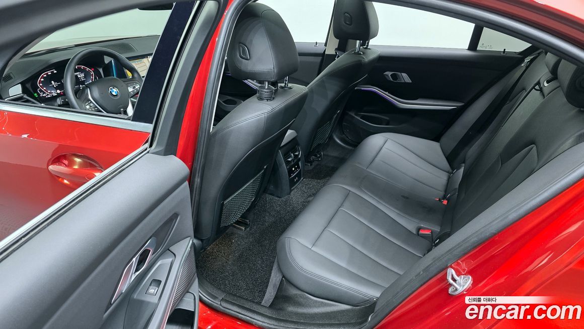 BMW 3-Series 2021