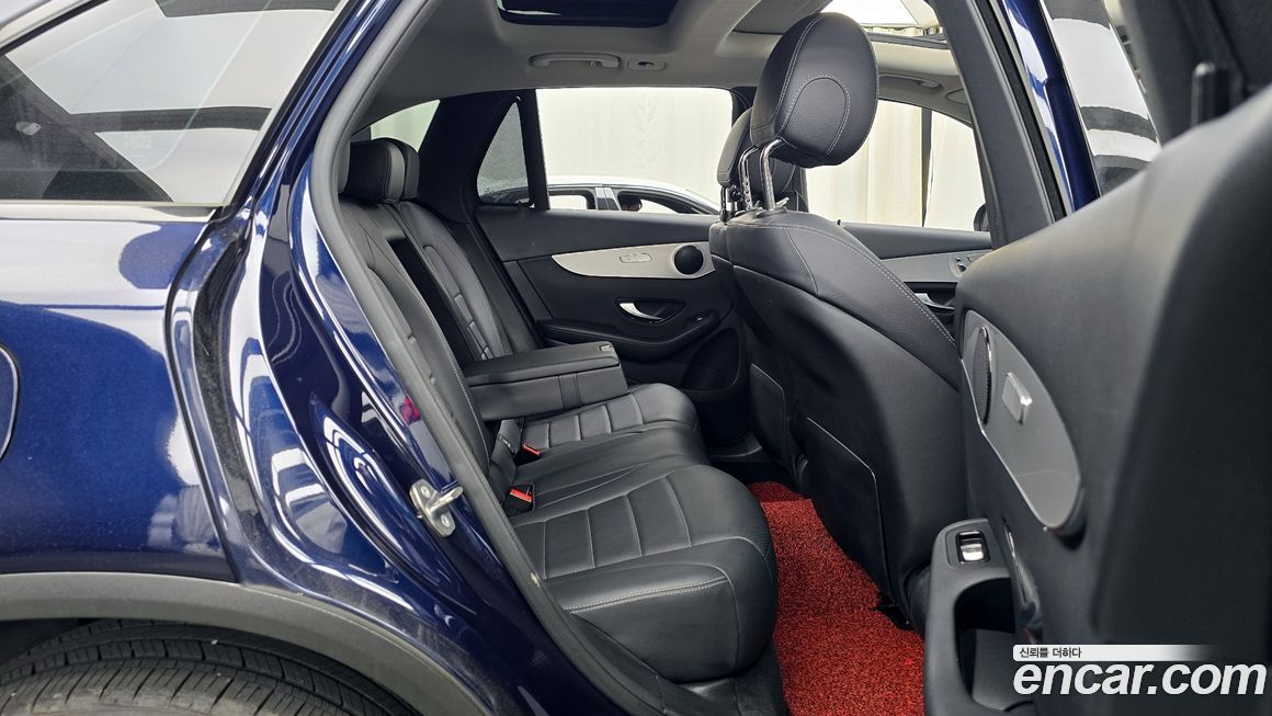 Mercedes-Benz GLC-Class 2019