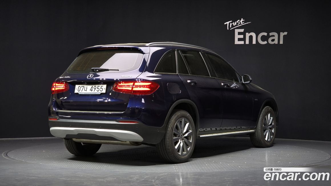Mercedes-Benz GLC-Class 2019