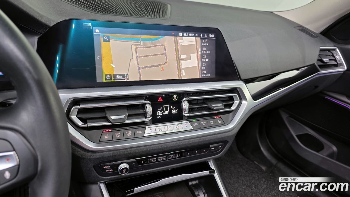BMW 3-Series 2021