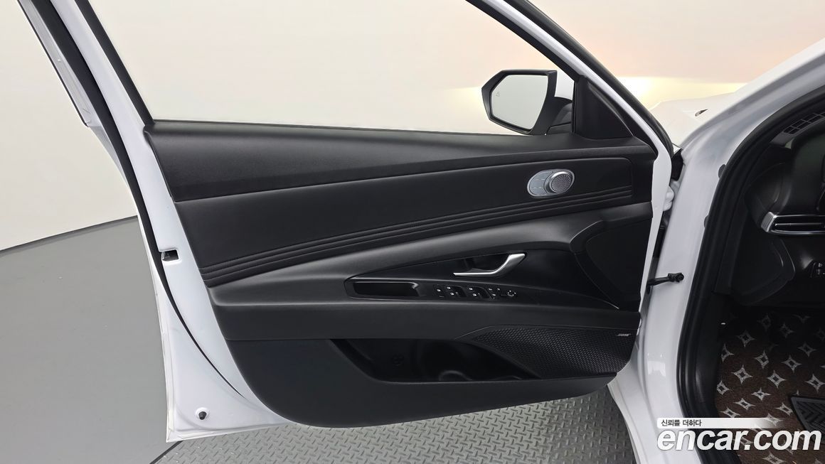 Hyundai AVANTE 2024