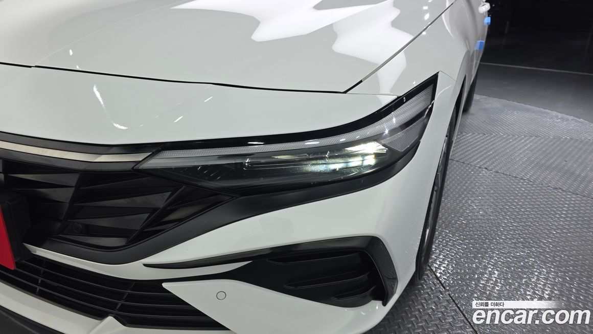 Hyundai AVANTE 2024
