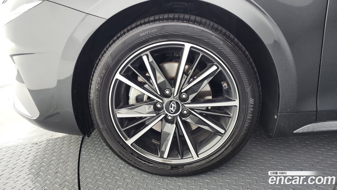 Hyundai Grandeur 2020