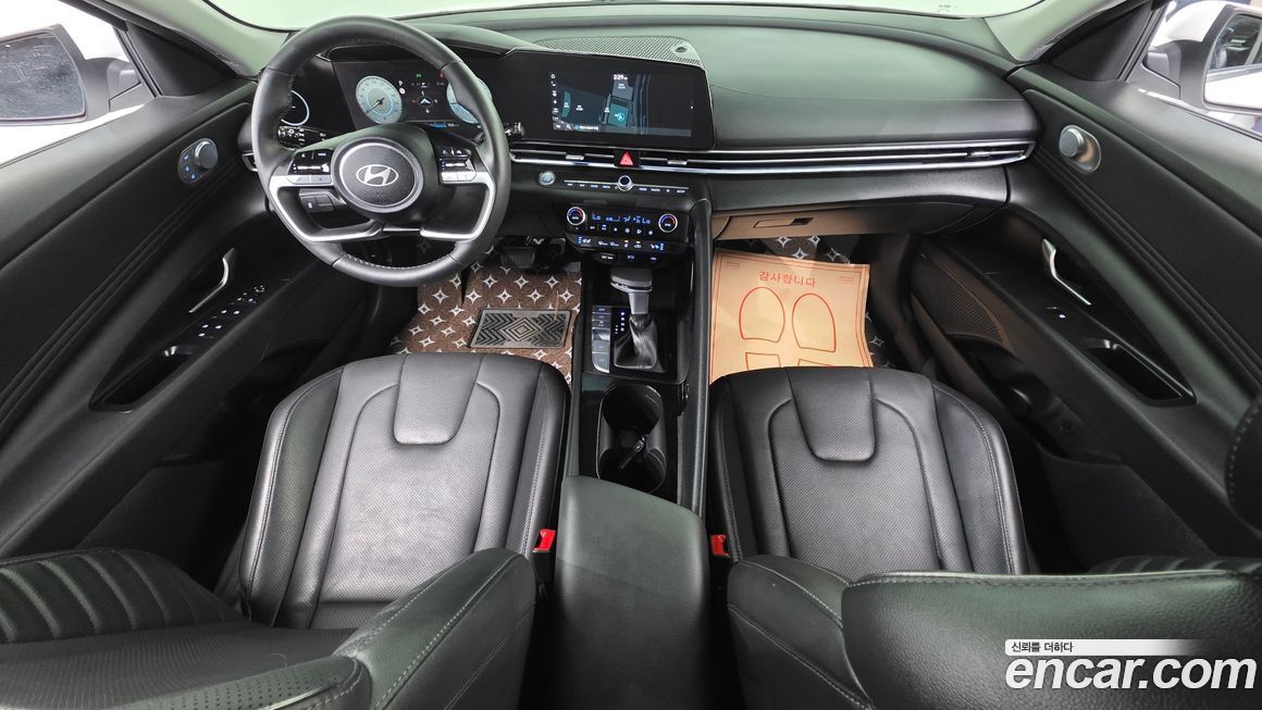 Hyundai AVANTE 2024